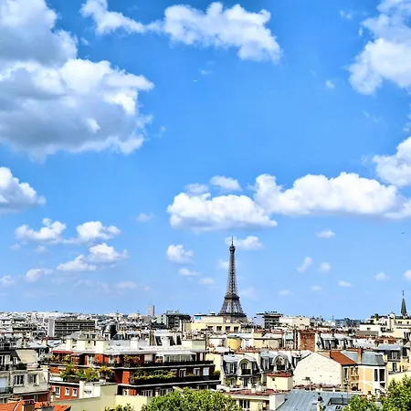 Vue Exceptionnelle Sur La Tour Eiffel
