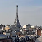 Vue Exceptionnelle Sur La Tour Eiffel