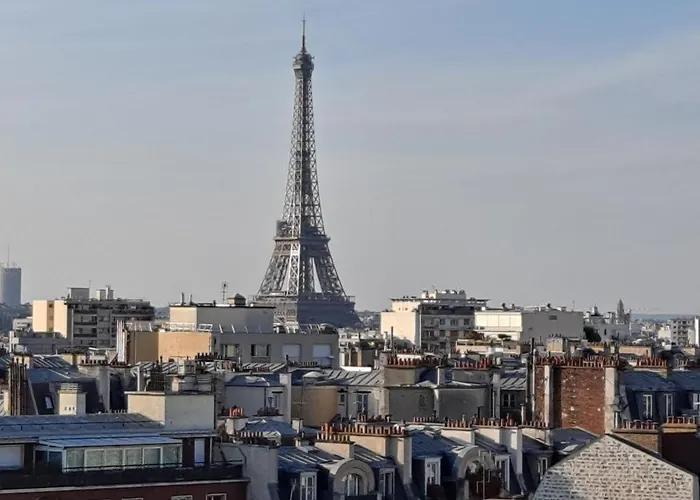 Vue Exceptionnelle Sur La Tour Eiffel
